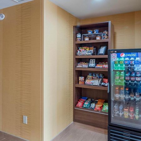 Fairfield Inn & Suites By Marriott Cleveland Стритсборо Экстерьер фото