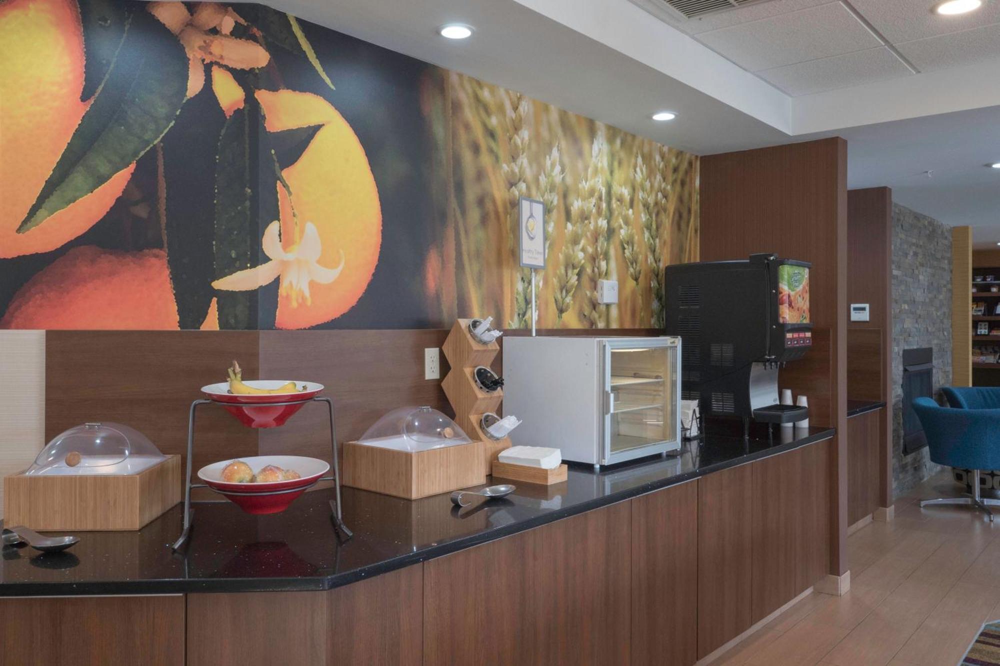 Fairfield Inn & Suites By Marriott Cleveland Стритсборо Экстерьер фото